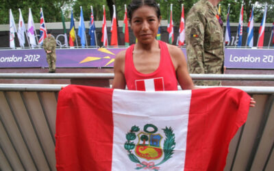 El Congreso de la República rindió la tarde de hoy un homenaje a la atleta Inés Melchor debido a su triunfo en una maratón internacional desarrollada el domingo último en Chile.