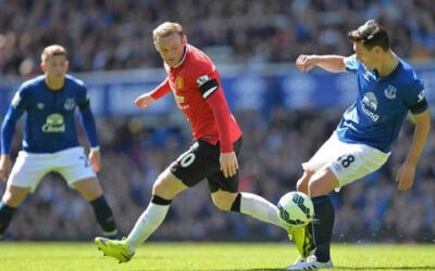 El Manchester United acabó goleado 3 a 0 en su visita al Everton por la fecha 34 de la Premier League. El equipo de Louis van Gaal volvió a perder por segunda fecha consecutiva y arriesga su clasificación directa a la Champions League.