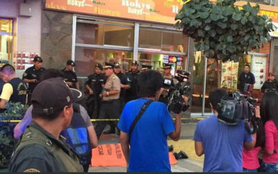 Tres hampones armados intentaron asaltar a un cambista la tarde de hoy jueves. El hecho ocurrió en la cuadra 9 de la avenida Angamos Este, en Surquillo.