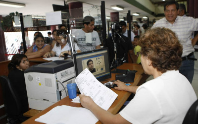 Perú emitirá desde noviembre de este año los primeros pasaportes biométricos para agilizar la eliminación de la visa Schengen e ingresar sin este documento a los 24 países de Europa, informa la cancillería.