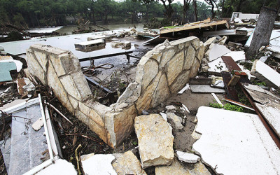 WASHINGTON.- El presidente de Estados Unidos, Barack Obama, firmó hoy una declaración de situación de desastre mayor en Texas a causa de las fuertes tormentas y grandes inundaciones de los últimos días que se han cobrado la vida de por lo menos 21 personas en el estado.