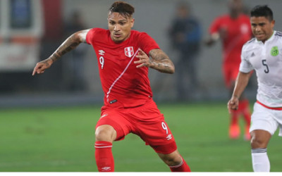 El doctor de la selección peruana, Julio Segura, informó que Paolo Guerrero jugará la Copa América pues su lesión no es de consideración, luego de que el delantero ayer se sintiera en la práctica del combinado nacional.