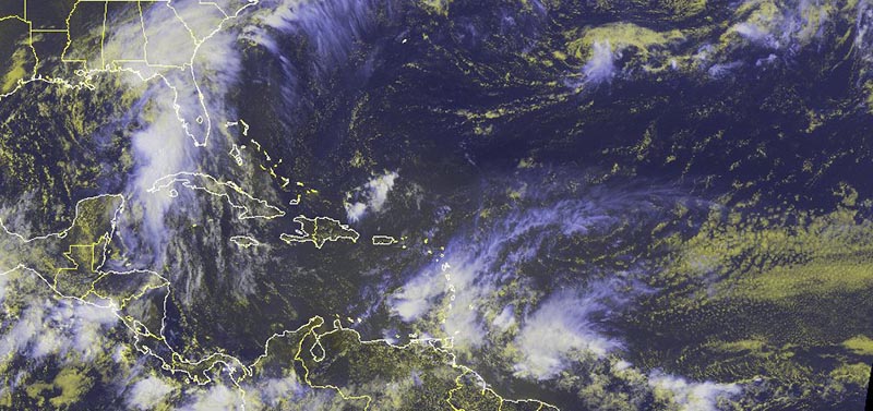 SHM10 MIAMI (FL, EE.UU.), 06/06/2016.- Gráfica cedida por la Administración Nacional de los Océanos y la Atmósfera (NOAA) del avance de la tormenta tropical Colin en la costa oeste de la Florida hoy, 6 de junio de 2016. El gobernador de Florida, Rick Scott, declaró hoy el estado de emergencia para 34 de los 67 condados de la Florida ante el avance de Colin, que mantiene vientos máximos sostenidos de 85 kilómetros por hora, que se espera que llegue esta tarde acompañada de fuertes lluvias. EFE/NOAA/SOLO USO EDITORIAL/NO VENTAS