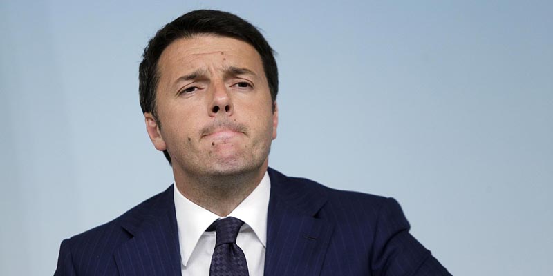 Il presidente del Consiglio Matteo Renzi durante la conferenza stampa al termine del Consiglio dei ministri, Palazzo Chigi, Roma, 10 luglio 2014. ANSA/RICCARDO ANTIMIANI