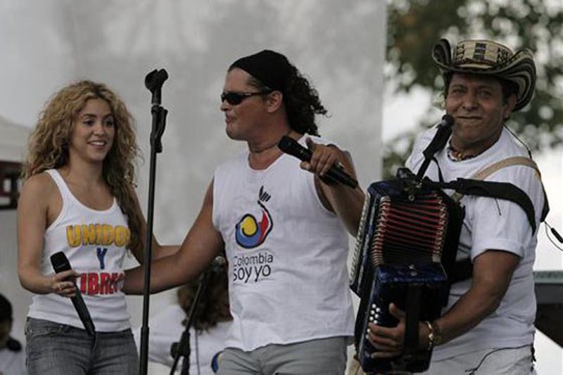 shak-y-carlos-vives-2