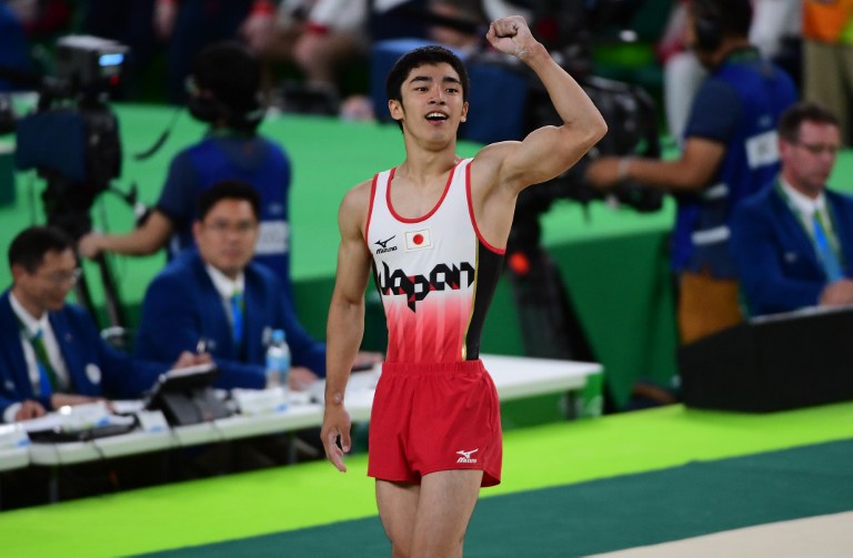 Japan's Kenzo Shirai reacts after competing in the floor event of the men's team final of the Artistic Gymnastics at the Olympic Arena during the Rio 2016 Olympic Games in Rio de Janeiro on August 8, 2016. / AFP PHOTO / Emmanuel DUNAND