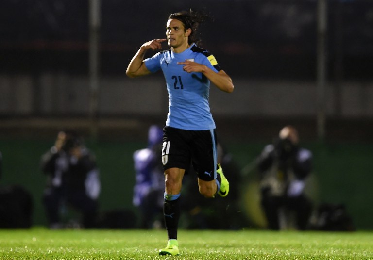 Uruguay's Edinson Cavani celebrates after scoring against Paraguay during their Russia 2018 FIFA World Cup football qualifier match between Uruguay and Paraguay in Montevideo, on September 6, 2016. / AFP PHOTO / MIGUEL ROJO