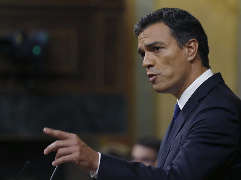 GRA444. MADRID, 02/09/2016.- El secretario general del PSOE, Pedro Sánchez, durante su intervención en la tercera sesión del debate de investidura, hoy en el Congreso de los Diputados. EFE/Kiko Huesca