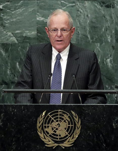 JLX02 NUEVA YORK (ESTADOS UNIDOS), 20/09/2016.- El presidente peruano, Pedro Pablo Kuczynski, pronuncia su discurso durante el debate del 71 periodo de sesiones de la Asamblea General de Naciones Unidas, en la sede del a ONU en Nueva York, Estados Unidos, hoy, 20 de septiembre de 2016. EFE/Jason Szenes