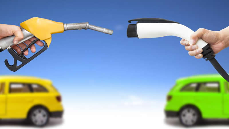 carros electricos-vs-gasolin