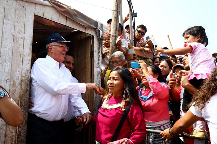 Presidente Kuczynski visitó la comunidad indígena Shipibo –