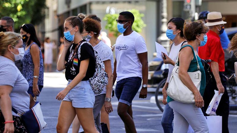 Contagios se disparan en España y se extiende la obligación de ...