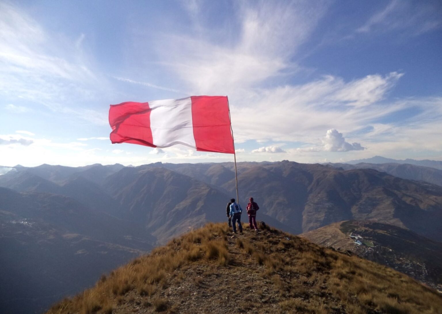 Amor a la patria: entre el sentimiento político y la identidad cultural ...
